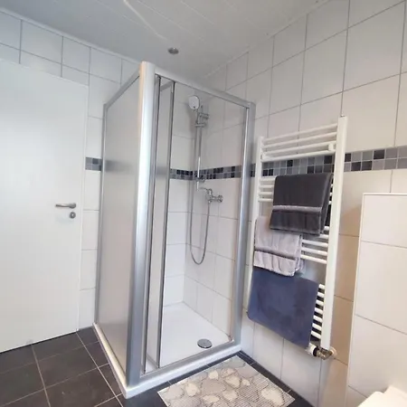 Gaestehaus Im Alten Faehrhaus 招待所 科赫姆