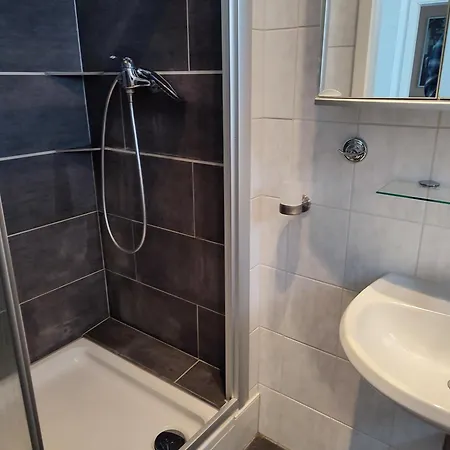 Gaestehaus Im Alten Faehrhaus Pensjonat *