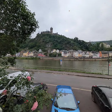 Vendégház Gaestehaus Im Alten Faehrhaus Cochem