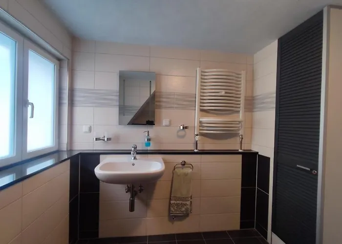 Gaestehaus Im Alten Faehrhaus 4*