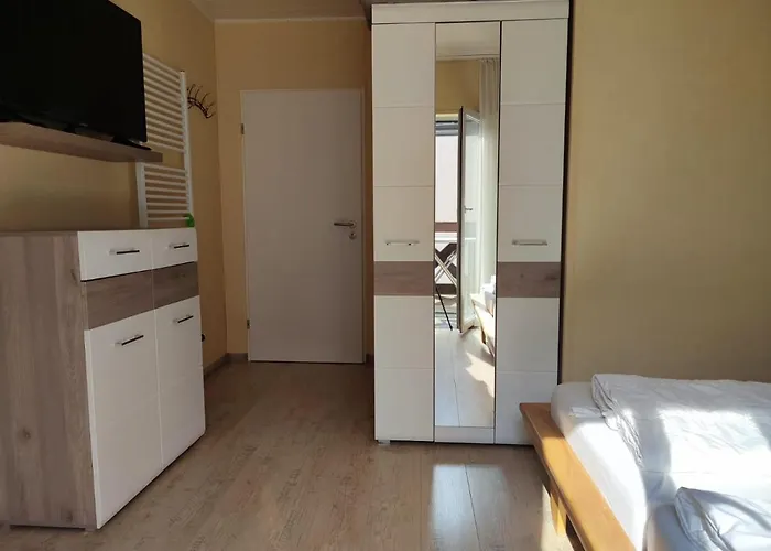 Gaestehaus Im Alten Faehrhaus بيت ضيافة 4*