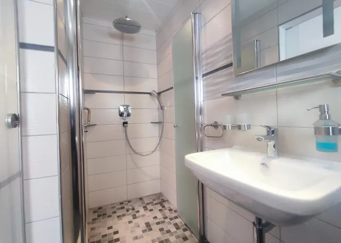 بيت ضيافة Gaestehaus Im Alten Faehrhaus