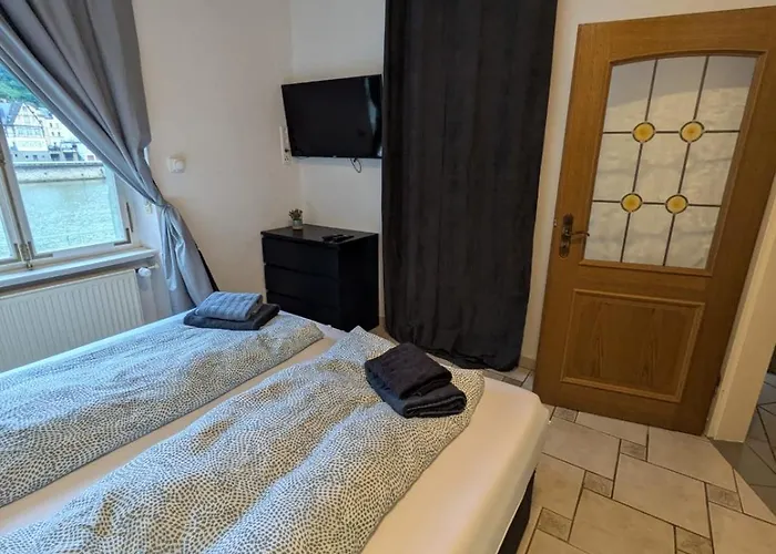 Gaestehaus Im Alten Faehrhaus كوتشيم